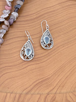 Load image into Gallery viewer, Silver Moonstone Drop Earrings