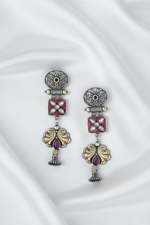 Load image into Gallery viewer, Dangler long earrings