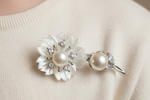 Load image into Gallery viewer, Pearl Petal Bloom Brooch