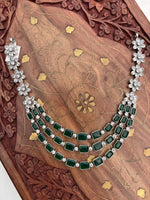 Load image into Gallery viewer, Emerald blossom necklace