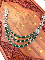 Load image into Gallery viewer, Emerald blossom necklace
