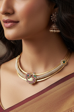 Load image into Gallery viewer, Gold polish hasli with kundan and pearl pendant