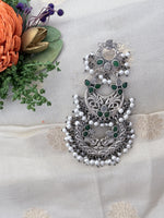 Load image into Gallery viewer, Chandbali Pendant with Green Stones
