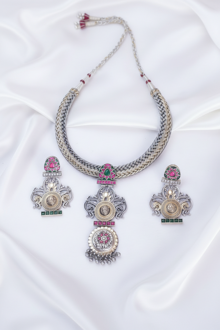 Sturdy woven chain long necklace