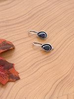 Load image into Gallery viewer, Black Teardrop Silver Earrings
