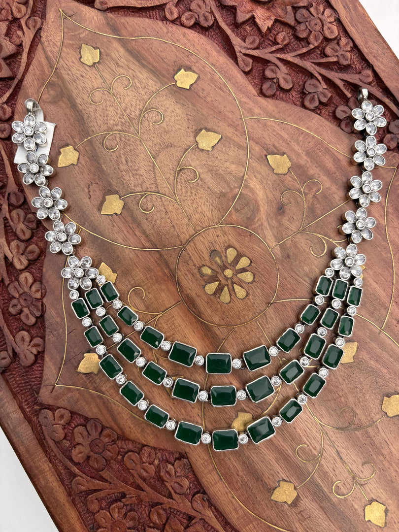 Emerald blossom necklace