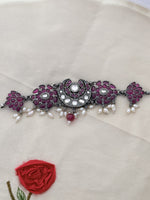 Load image into Gallery viewer, Stone-Studded Choker with Pearl Drops
