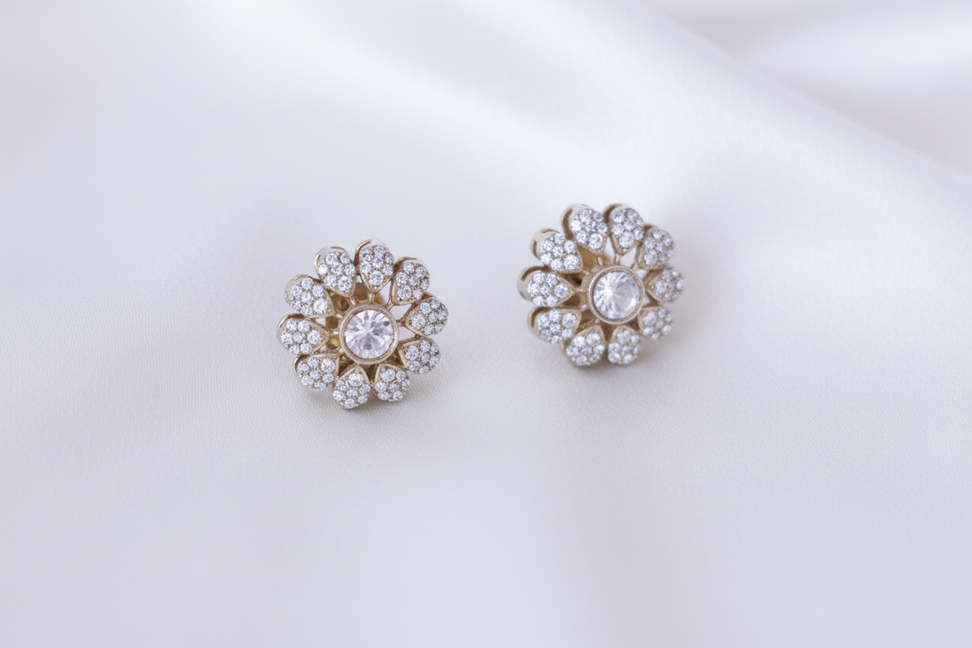 Floral moissanite Stud